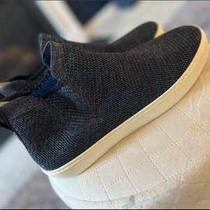 Rothy’s Chelsea Boot in Navy Metallic-Limited Edition